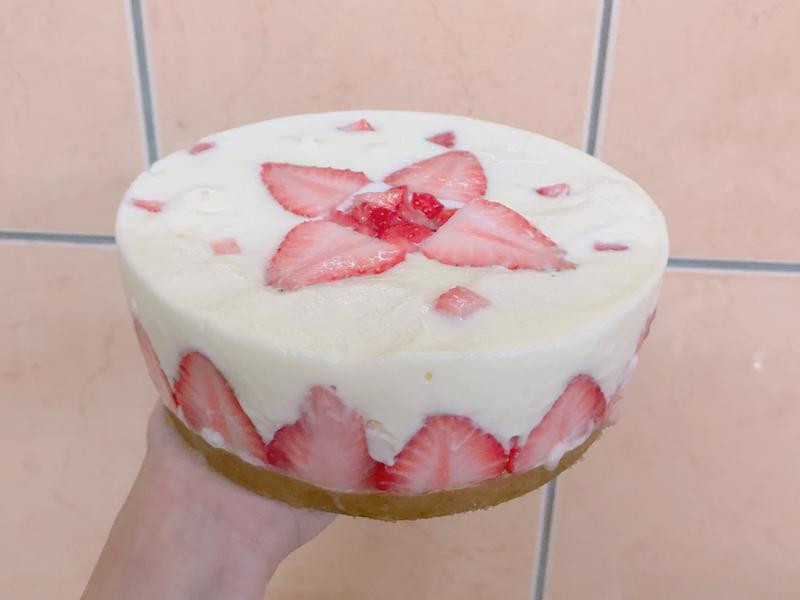草莓生乳酪蛋糕