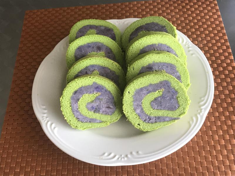 紫薯菠菜蛋糕卷