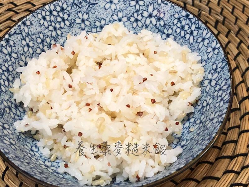 养生藜麦糙米饭 
