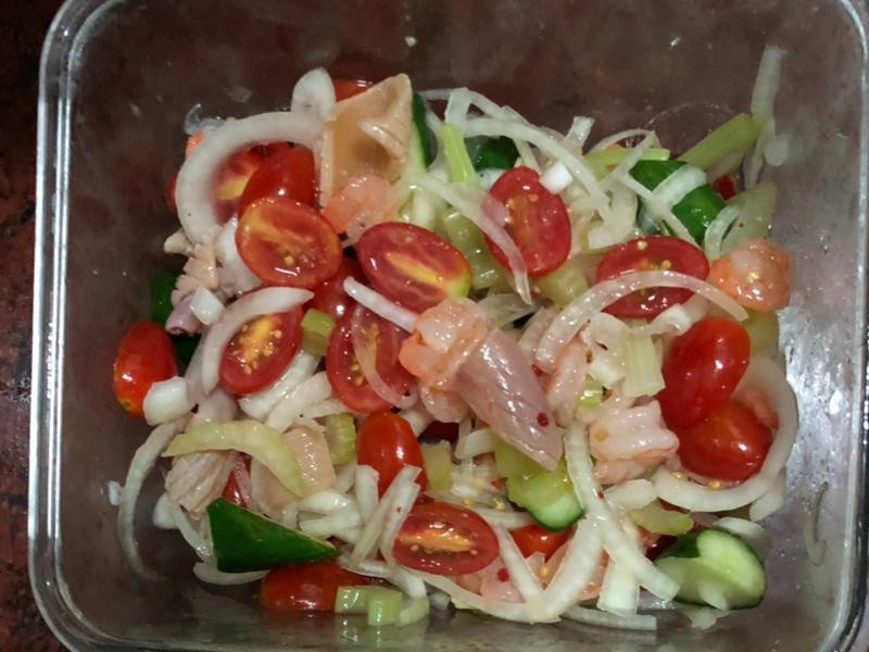 泰式海鲜沙拉 