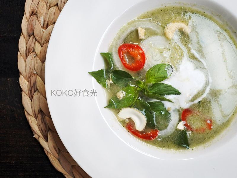 泰式绿咖哩花椰菜浓汤