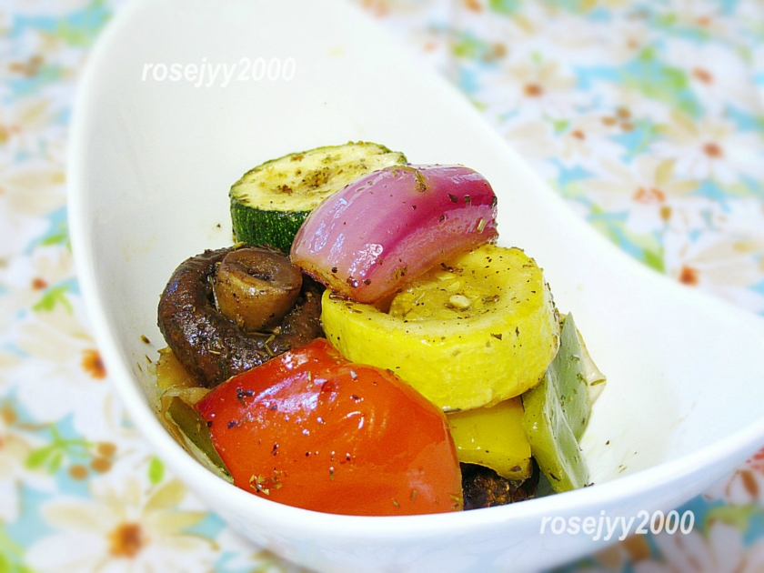 香草黑椒烤蔬菜