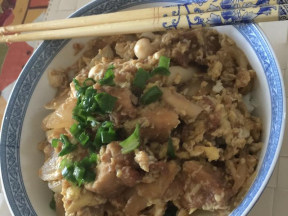 炸鸡亲子丼