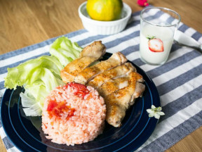 金黄鸡腿蕃茄饭套餐之鸡腿排