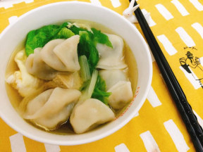 吃饱饱水饺 