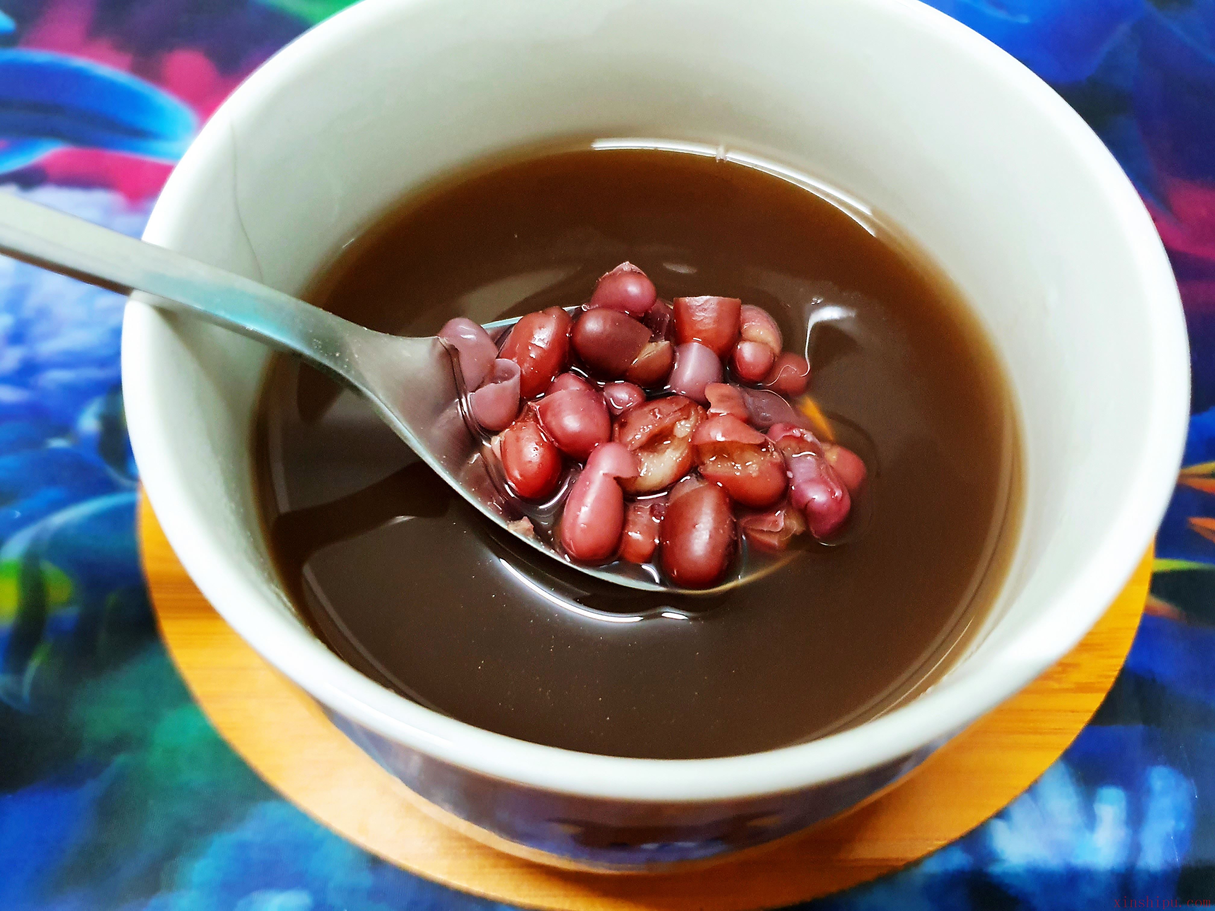 冬至时分，来上一碗热呼呼的红豆汤圆，吃上两颗黑糖麻糬，超暖胃_哔哩哔哩_bilibili