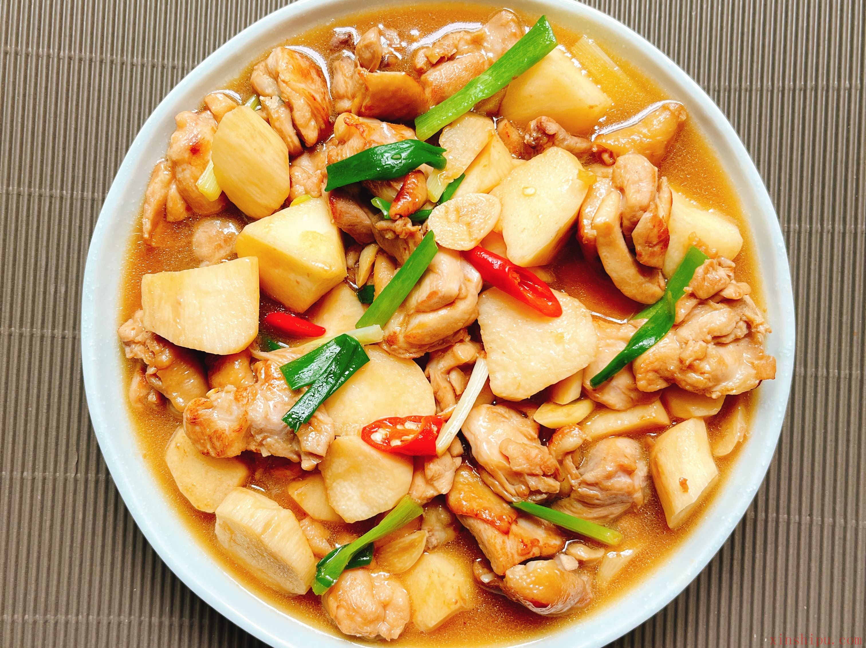 胡萝卜炖乌鸡汤,胡萝卜炖乌鸡汤的家常做法 - 美食杰胡萝卜炖乌鸡汤做法大全