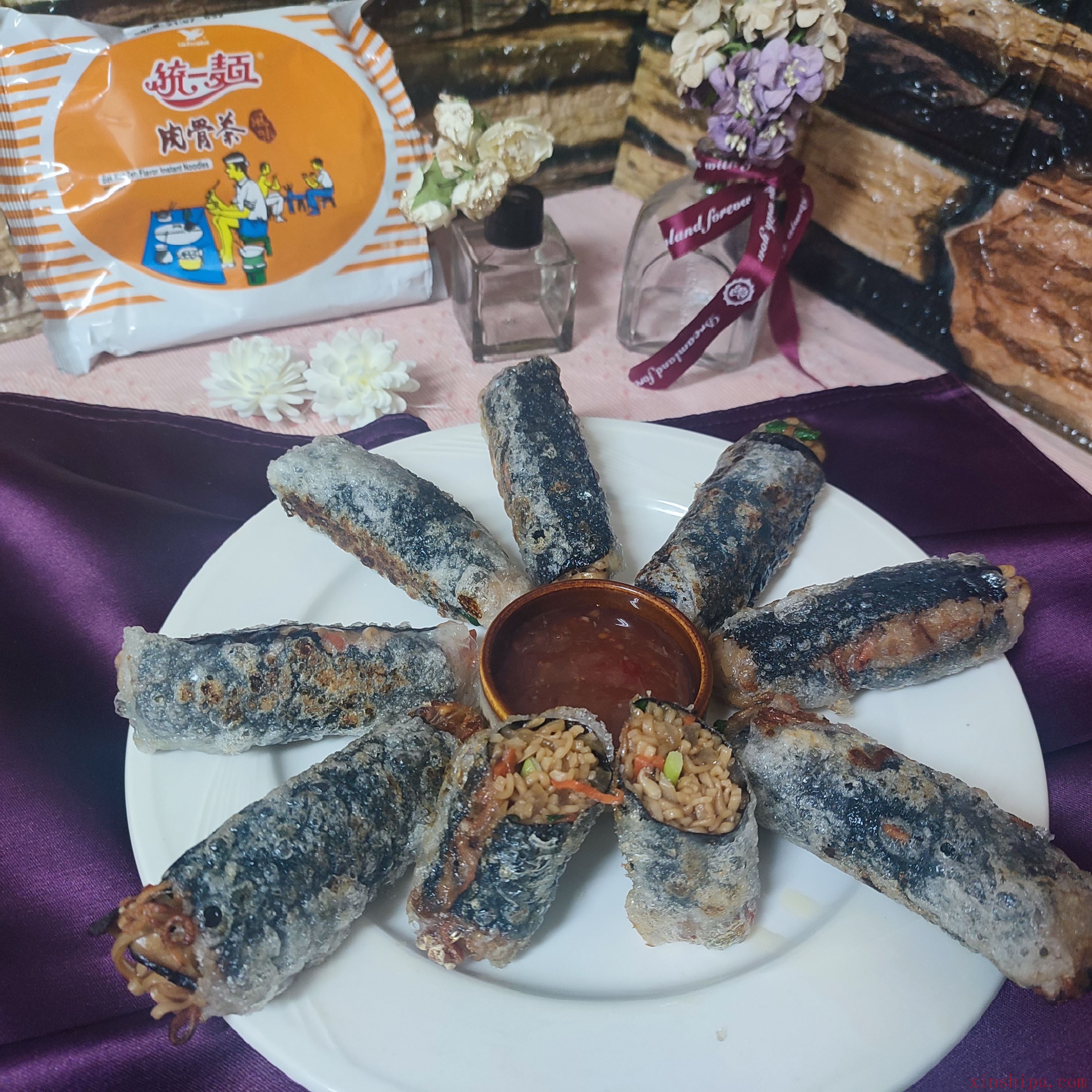 【紫菜肉卷】早餐包子饺子吃腻就试试它，广式早点经常吃的紫菜蟹柳肉卷~ - 哔哩哔哩