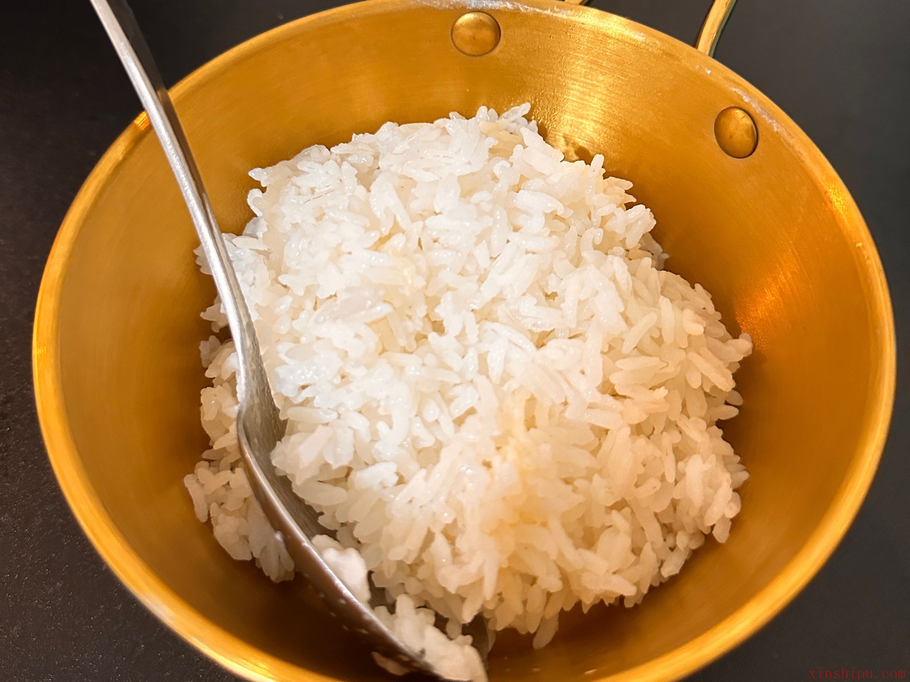 一个人煮饭太麻烦？干嘛不用微波炉？10分钟煮米饭，比电饭锅煮的还好吃 - 知乎